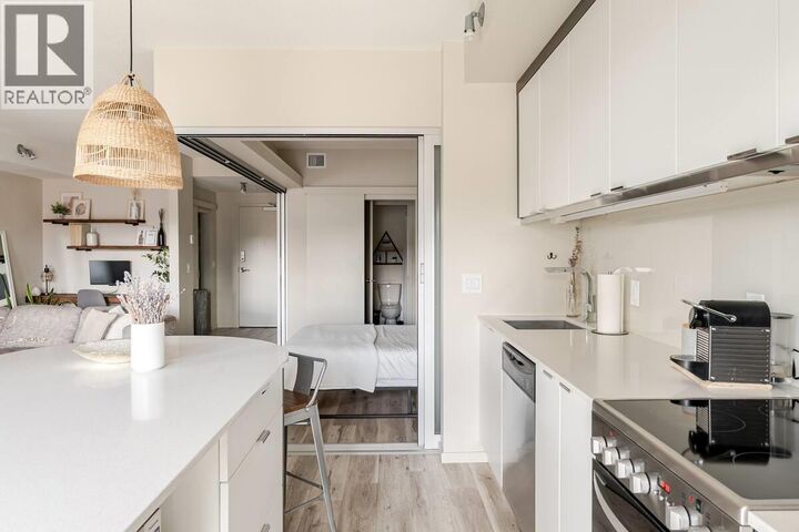 Property Photo: 1350 St Paul Street 512 BC V1Y 2E1