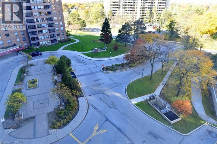 Photo de la propriété:  627 The West Mall Drive 802  ON M9C 4X5 