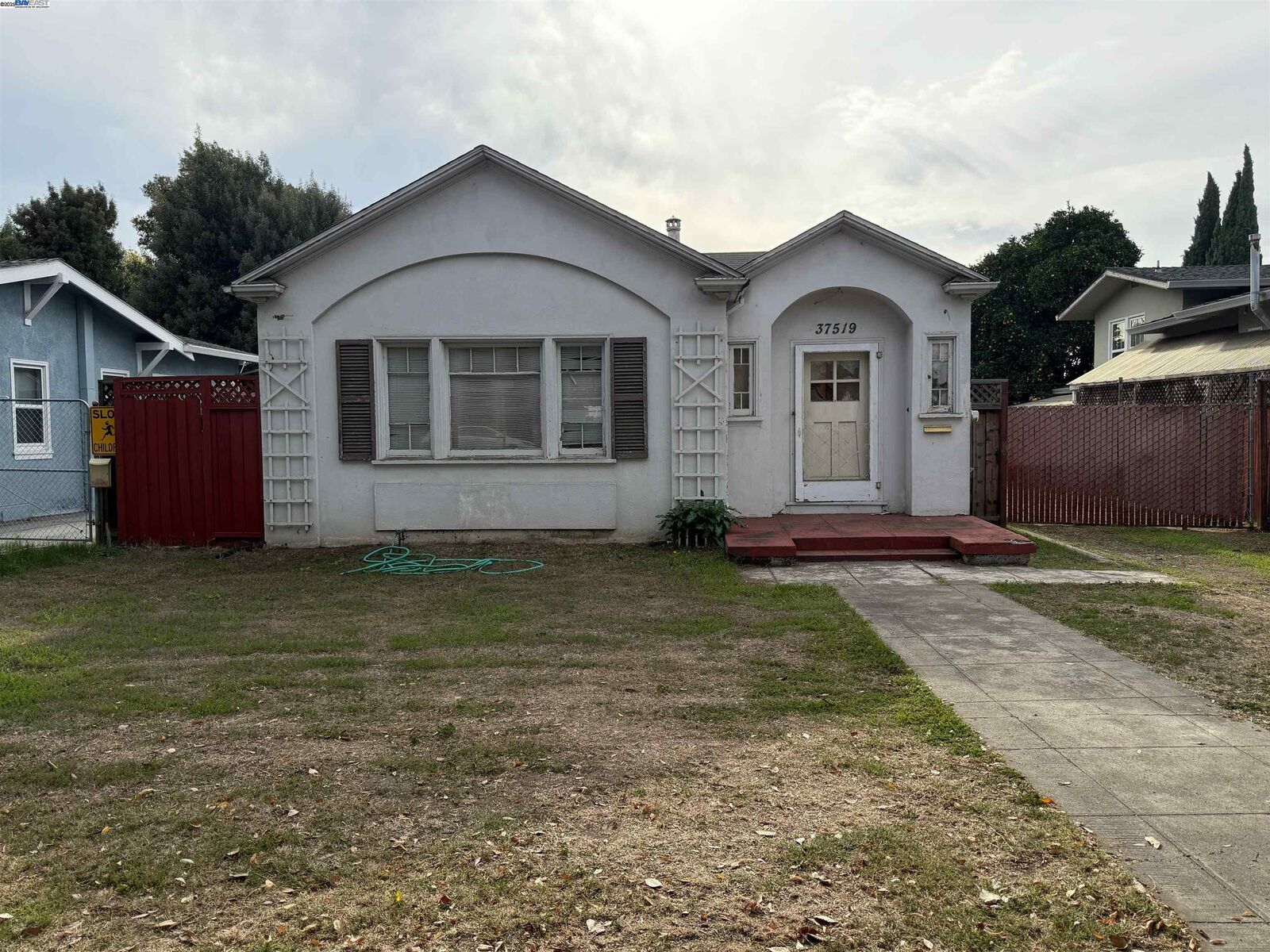 Property Photo: 37519 Fremont Blvd CA 94536