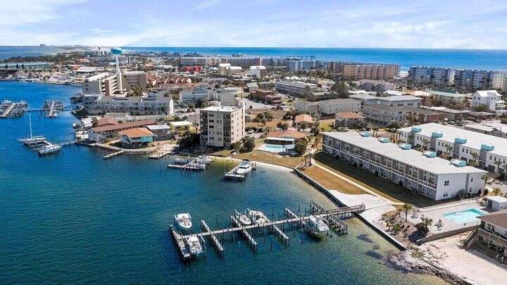 Property Photo: 340 Bluefish Drive 105 FL 32548