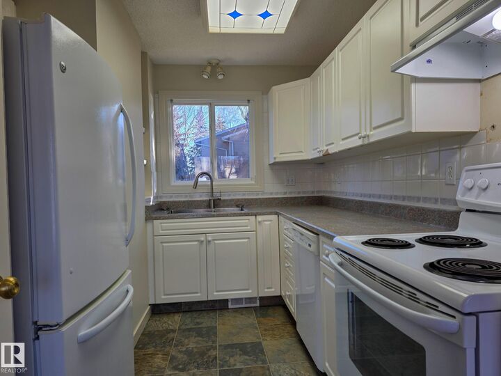 Property Photo:  87 Brookwood Drive 110  AB T5Z 1A4 