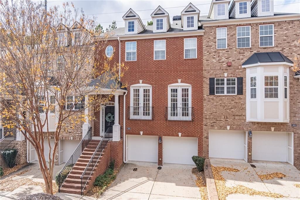 Property Photo:  1602 Rivergreen Court SE 19  GA 30339 