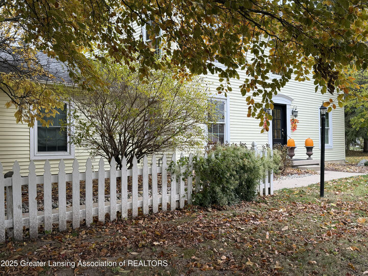 Property Photo: 1572 Wenonah Drive MI 48864