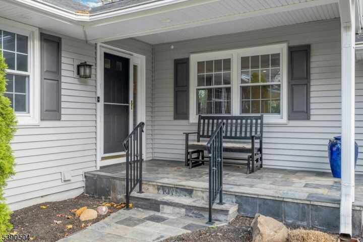 Property Photo:  33 Colonial Dr  NJ 07960 