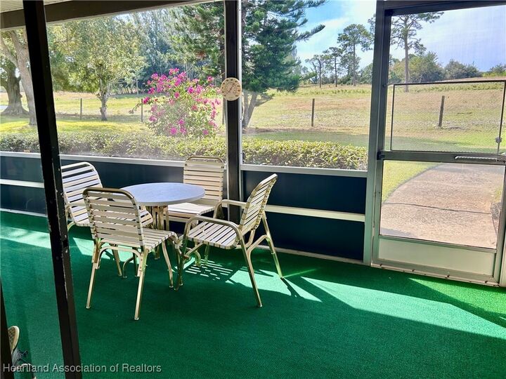 Property Photo: 153 Fairway Drive FL 33852