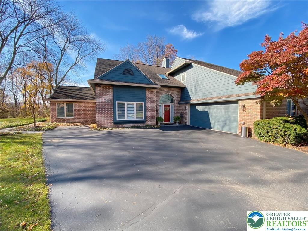 Property Photo: 2980 Sheffield Drive PA 18049