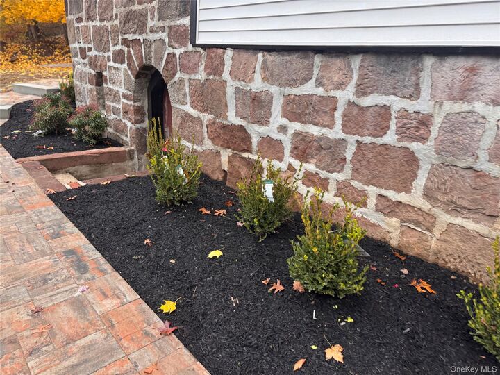 Property Photo:  263 S Mountain Road  NY 10956 