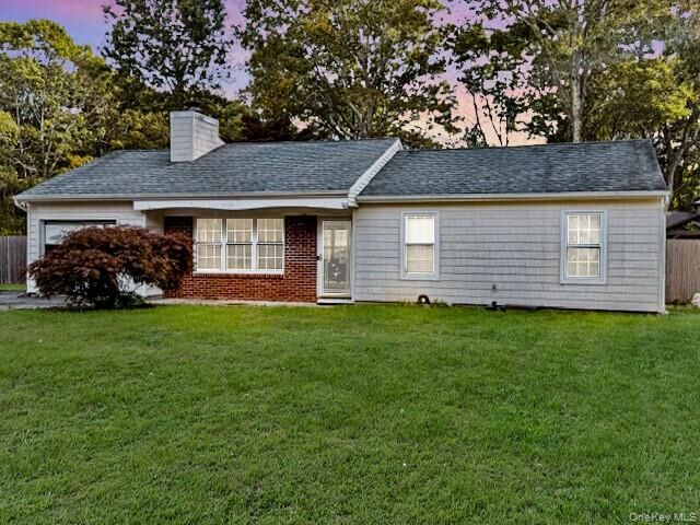 Property Photo:  8 Fox Hollow Lane  NY 11961 