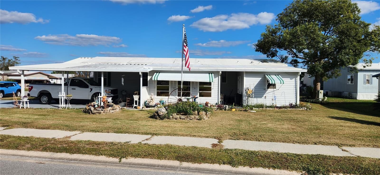 Property Photo:  36330 Le Sabre Way  FL 33541 