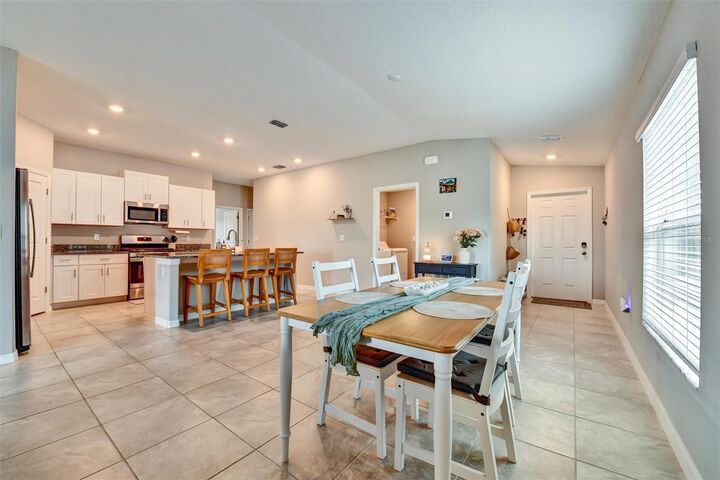 Property Photo:  9742 Lemon Drop Loop  FL 33573 