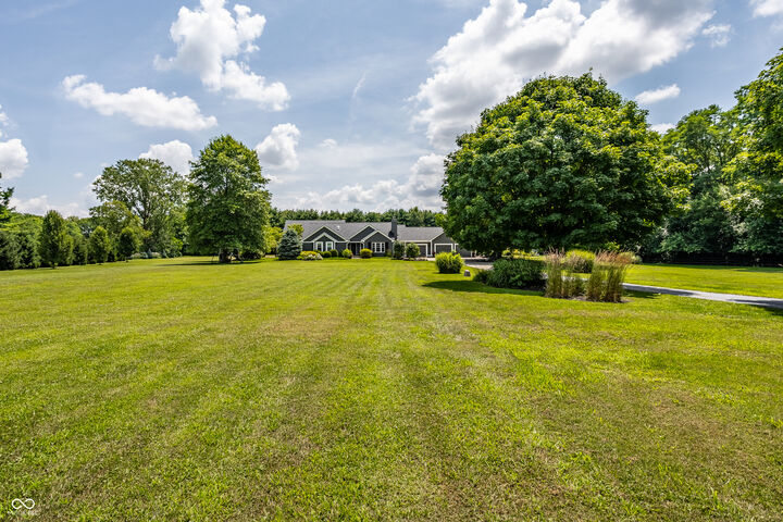 Property Photo: 15505 Little Eagle Creek Avenue IN 46077