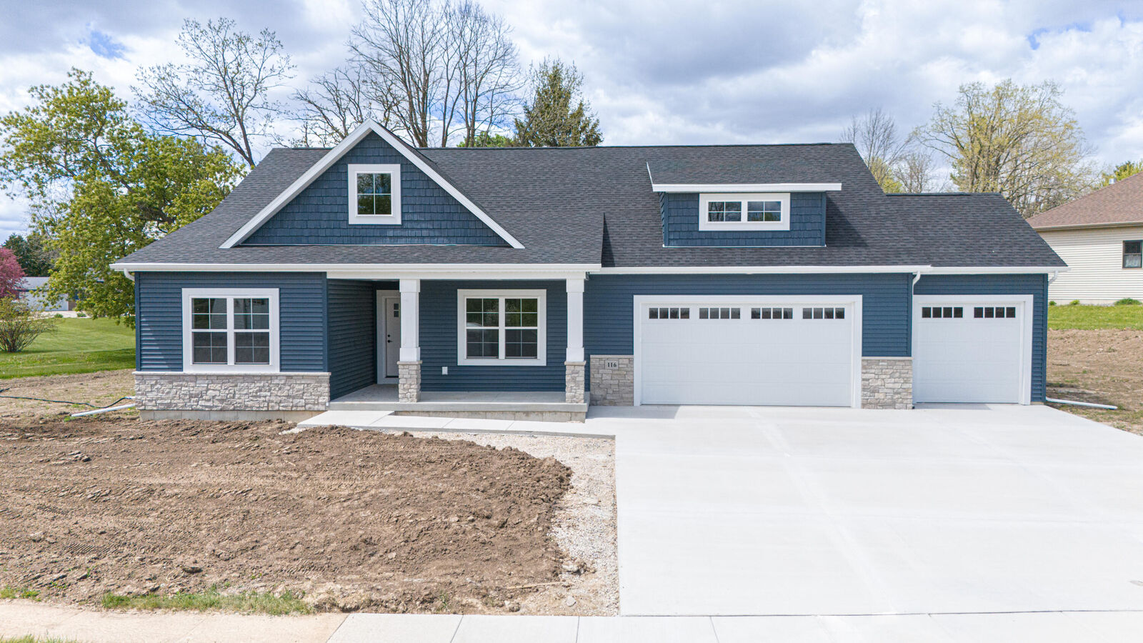 Property Photo:  116 River Ct  WI 53091 