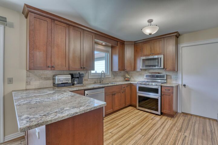 Property Photo: 367 Prairie Run WI 53024