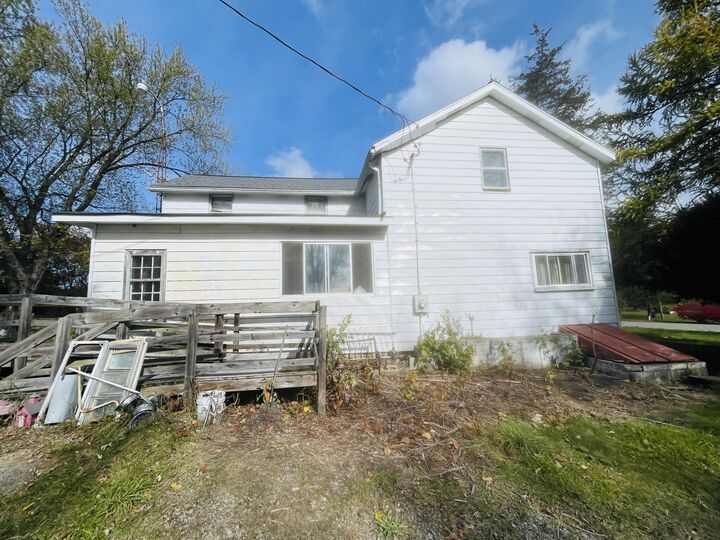 Property Photo:  1864 Chapel Road  MI 49269 