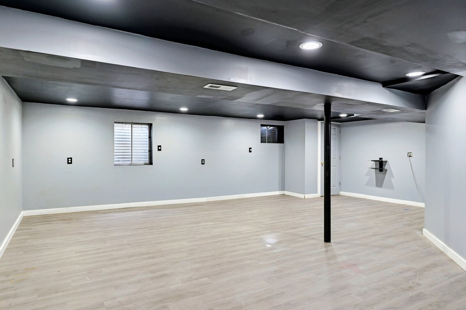 Property Photo: 17910 Millstone Road IL 60429