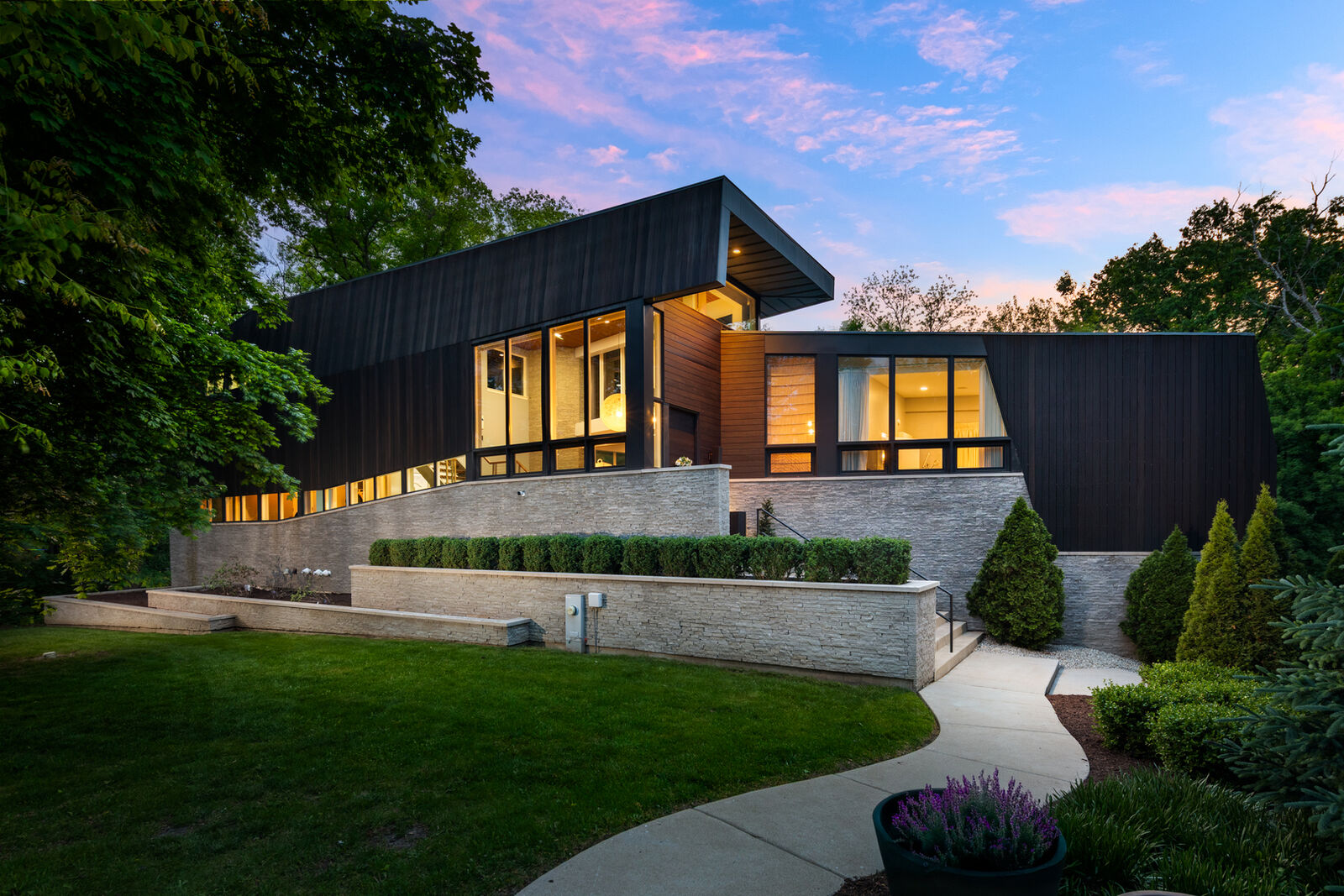 Property Photo:  603 Driftwood Court  IL 60540 