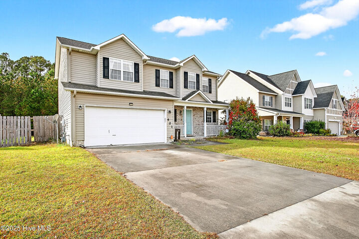 Property Photo:  401 Savannah Drive  NC 28546 