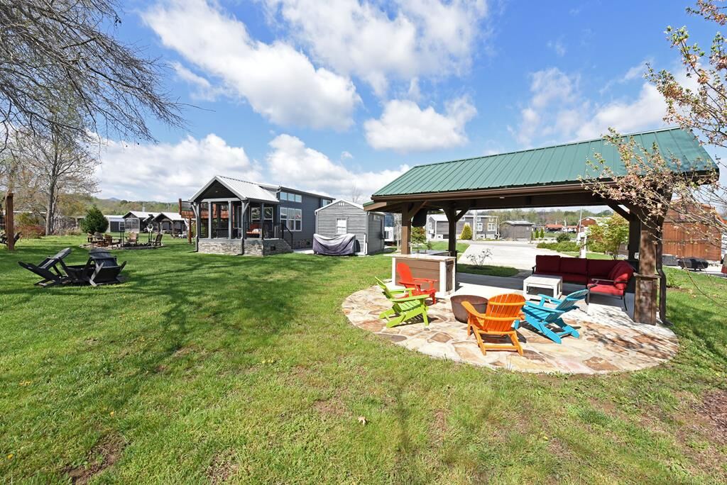 Property Photo:  467 Golden Nugget Road  GA 30512 