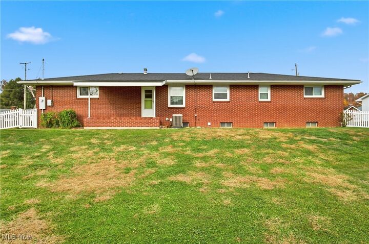 Property Photo:  310 Elm Street  OH 43734 