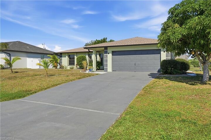 Property Photo: 1115 SW 42nd St FL 33914