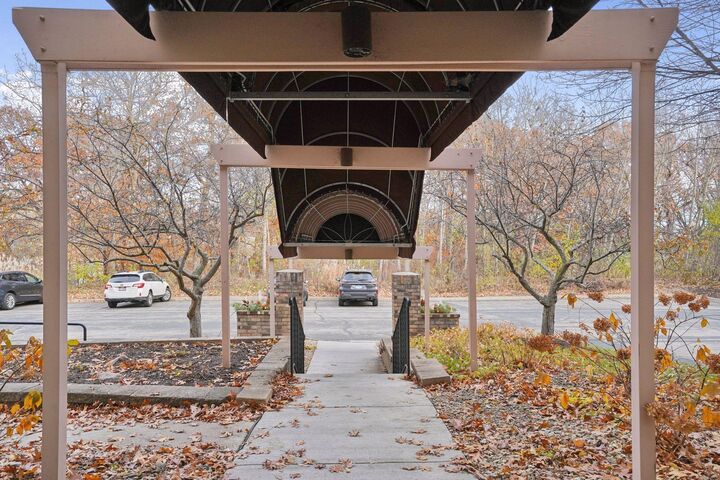 Property Photo:  5985 Rowland Road 206  MN 55343 