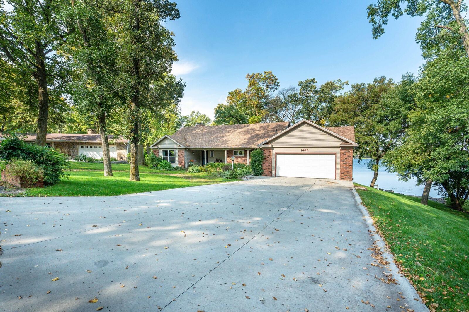 Property Photo: 1409 Hoot Lake Drive MN 56537