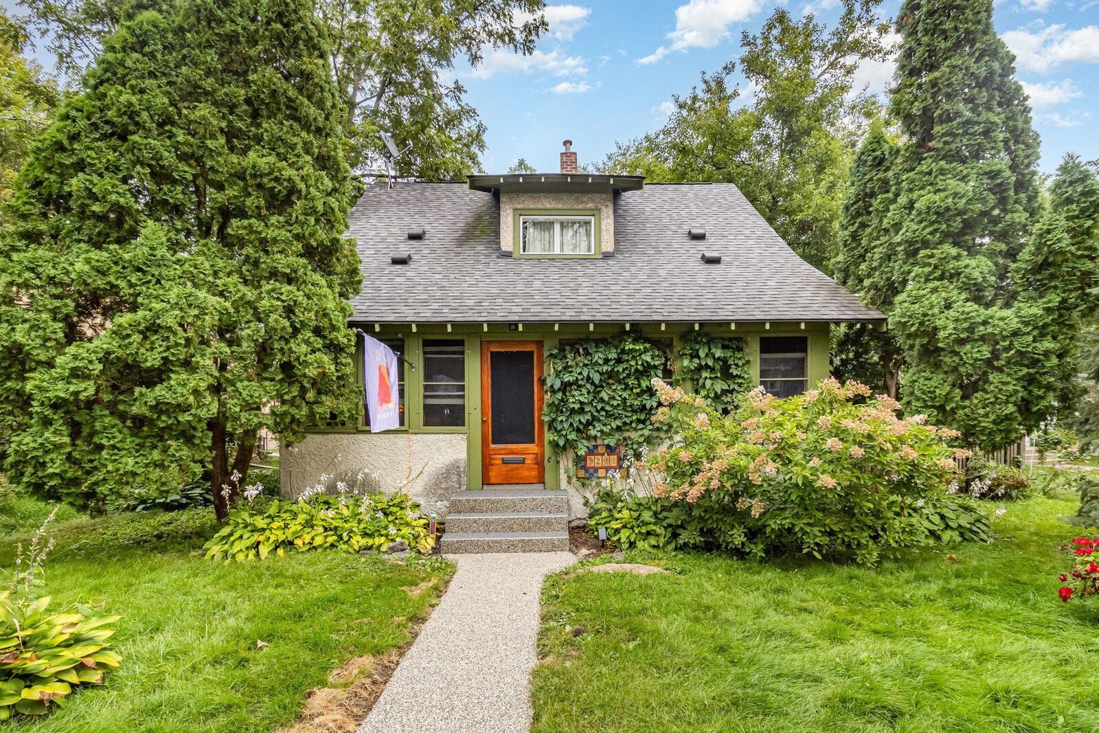 Property Photo:  3241 42nd Avenue S  MN 55406 