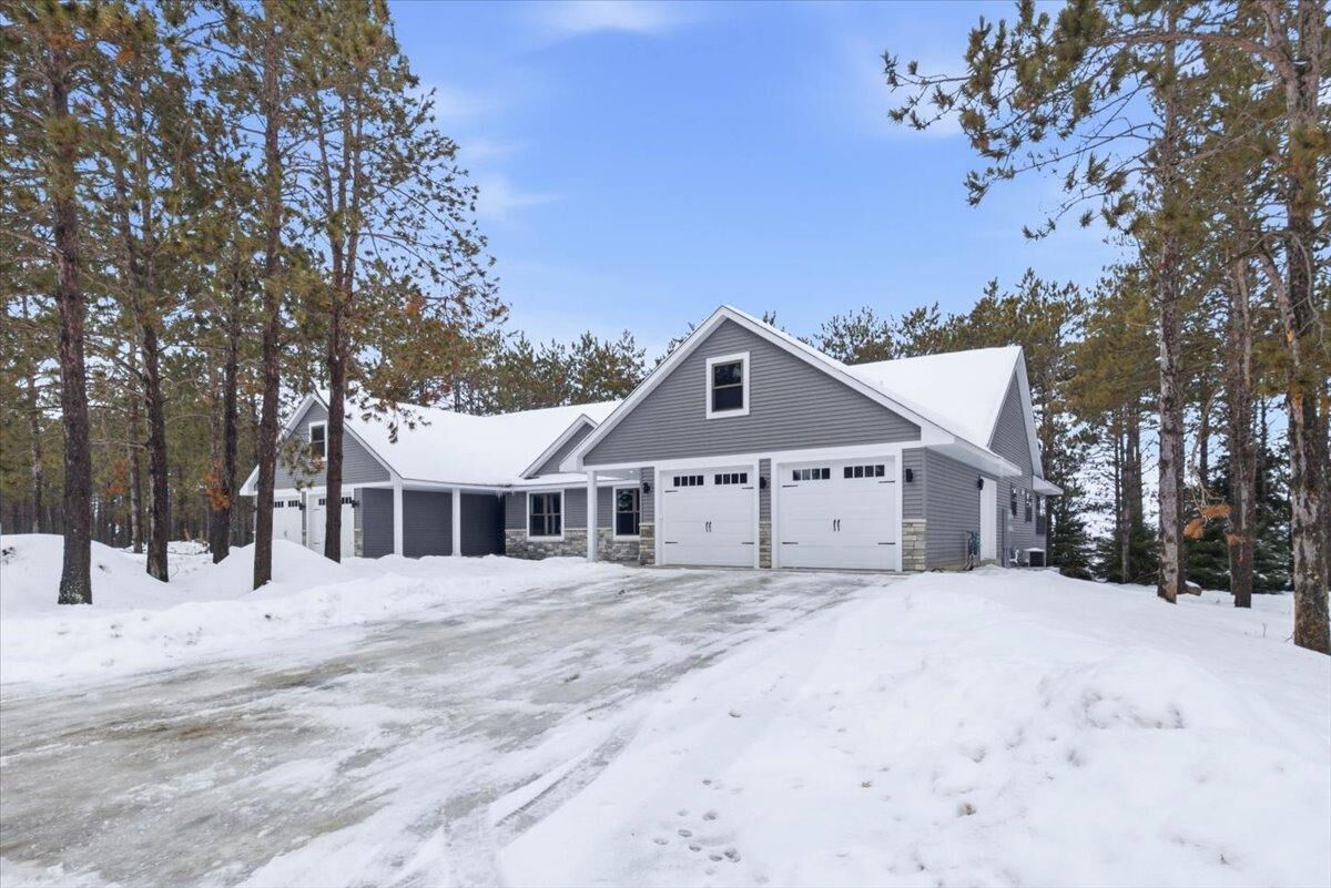 Property Photo:  1789 Saint Andrews Place  WI 54017 