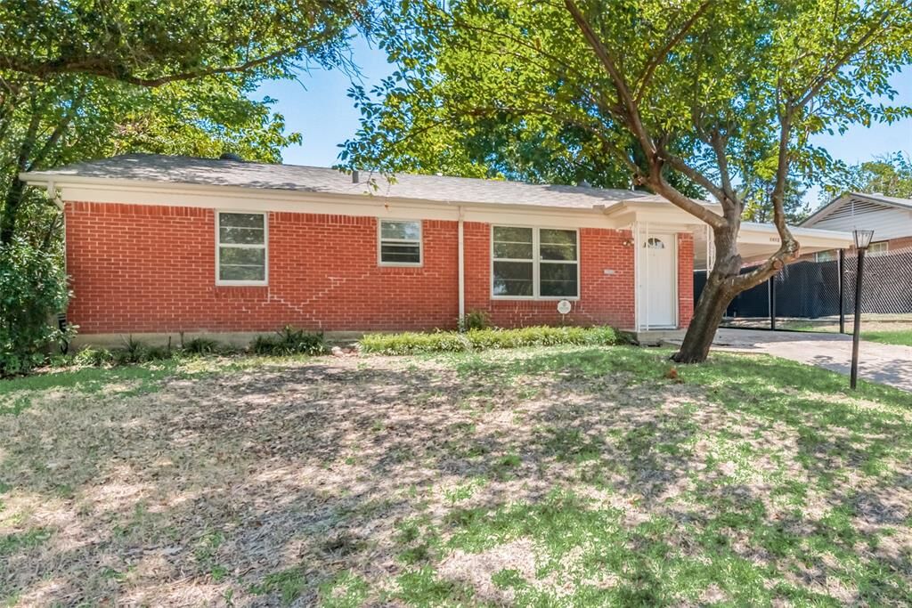 Property Photo:  1412 Woodcrest Drive  TX 75149 