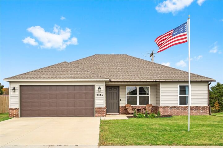 2562 Chittick Street  Pea Ridge AR 72751 photo