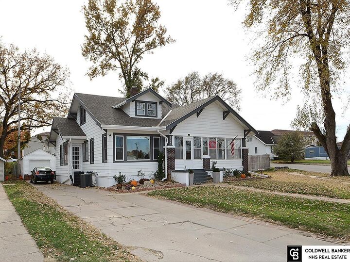 Property Photo:  20481 Victor Avenue  NE 68022 