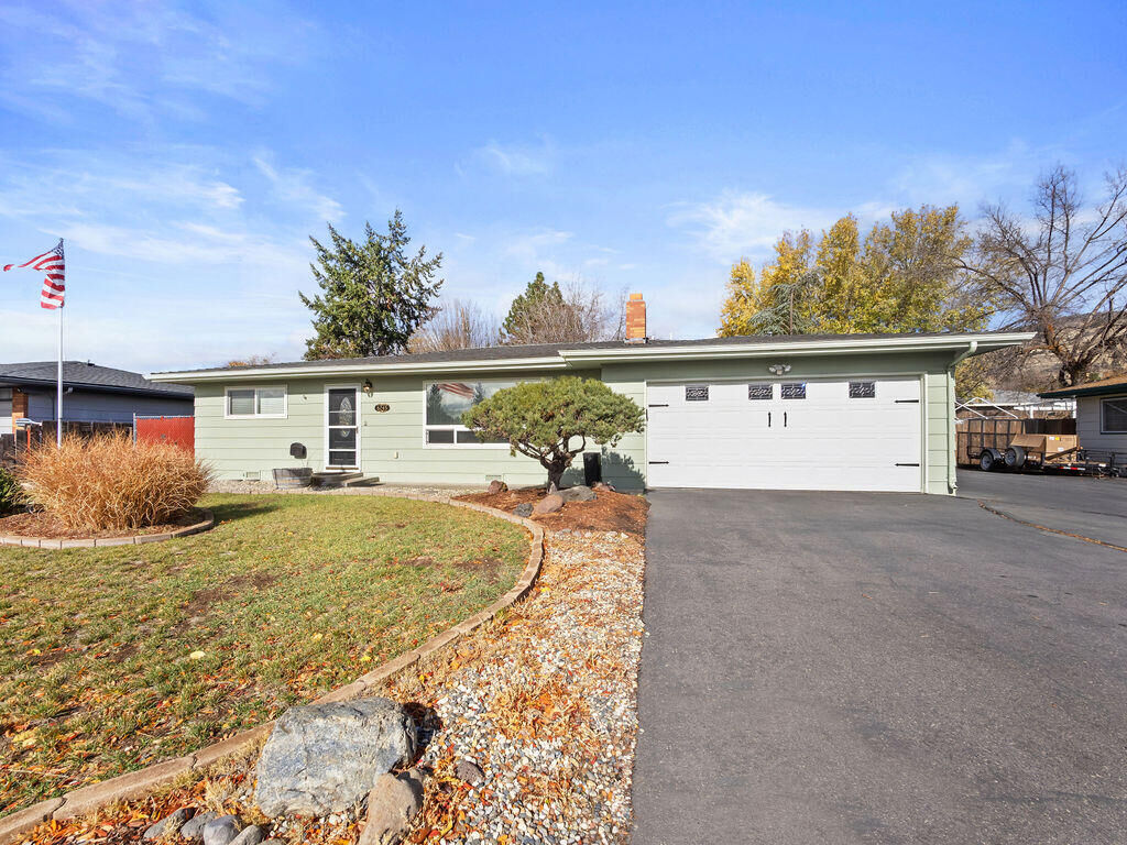 Property Photo:  6245 Climax Avenue  OR 97603 