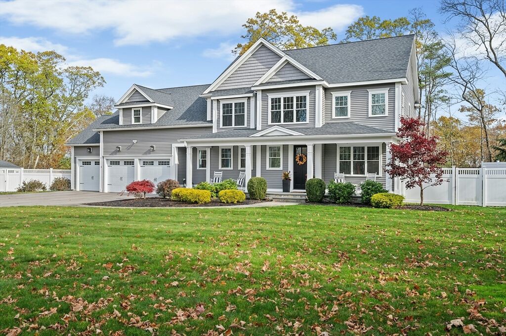 Property Photo:  6 Hehns Farm Way  MA 01748 