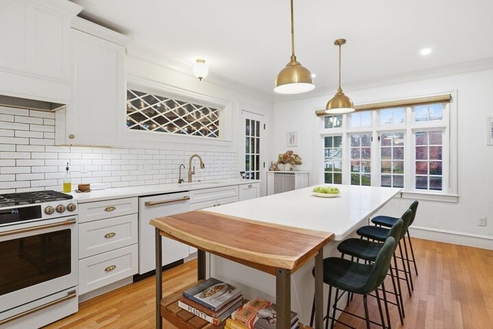 Property Photo: 27 Lexington Ave MA 01040