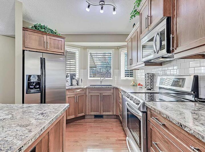 Property Photo:  421 Riverside Green NW  AB T1V 2B5 