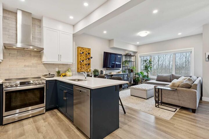 132 Crestridge Common SW  Calgary AB T3B 6J5 photo