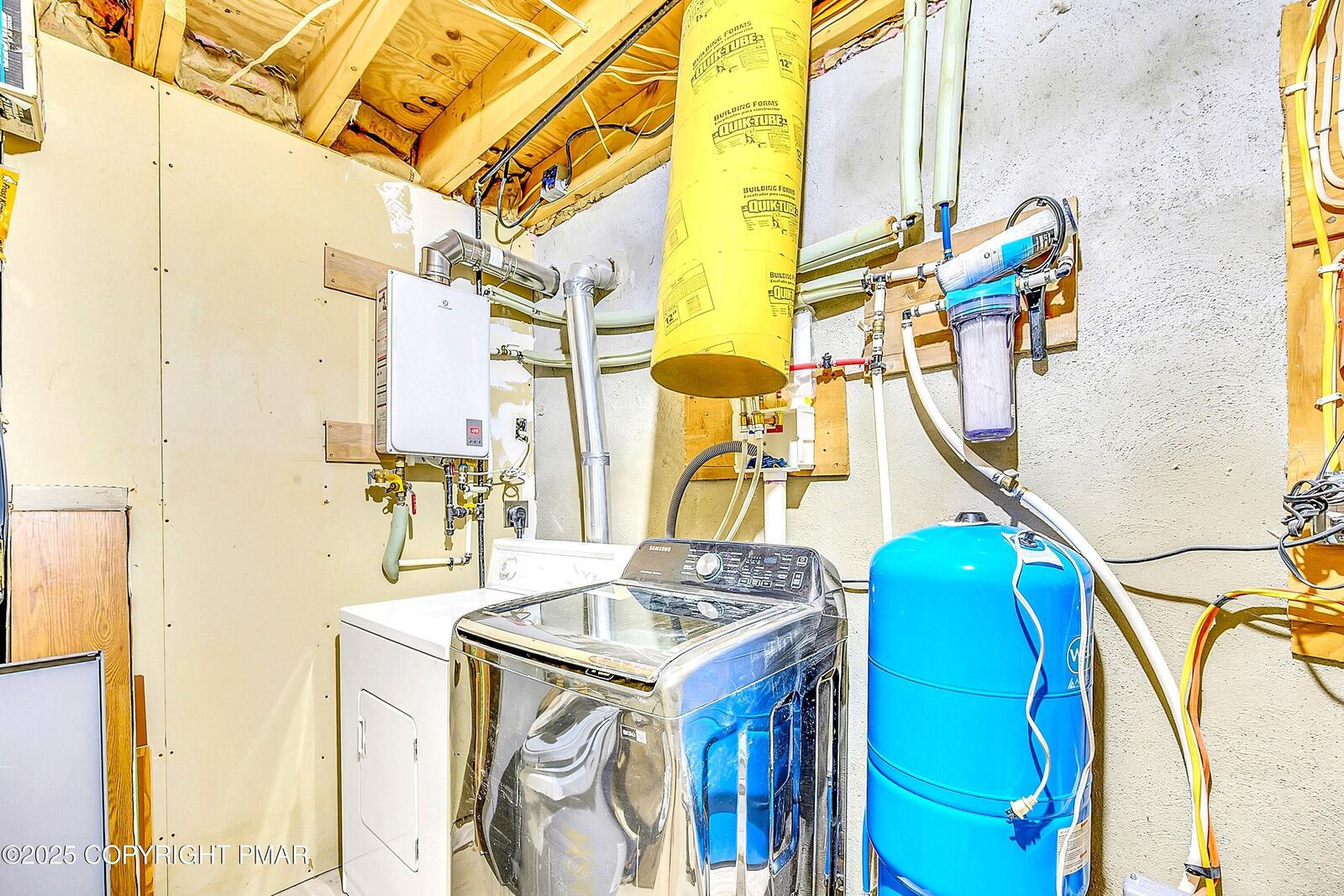 Property Photo: 4129 Firefly Court PA 18347