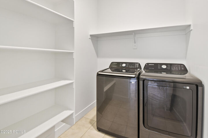 Property Photo:  2455 N Meadowside Way  UT 84032 
