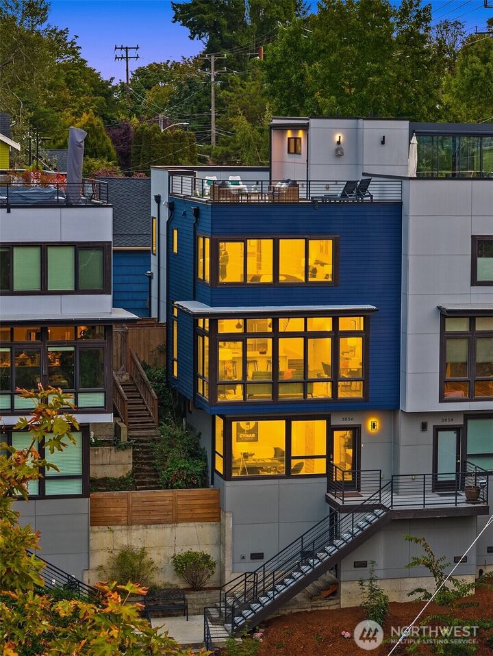 Property Photo:  3856  21st Avenue SW  WA 98106 