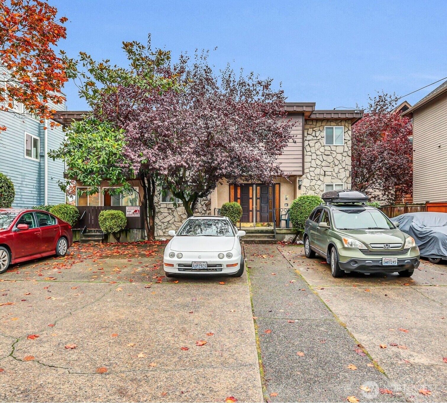 Property Photo:  3828  Whitman Avenue N  WA 98103 