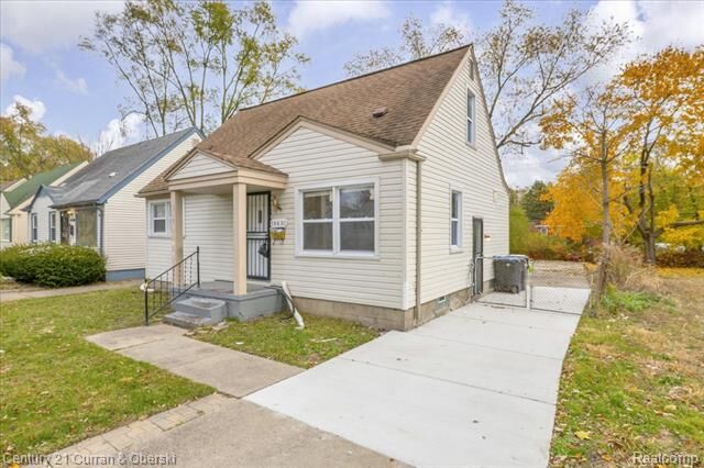 Property Photo: 16630 Winston Street MI 48219