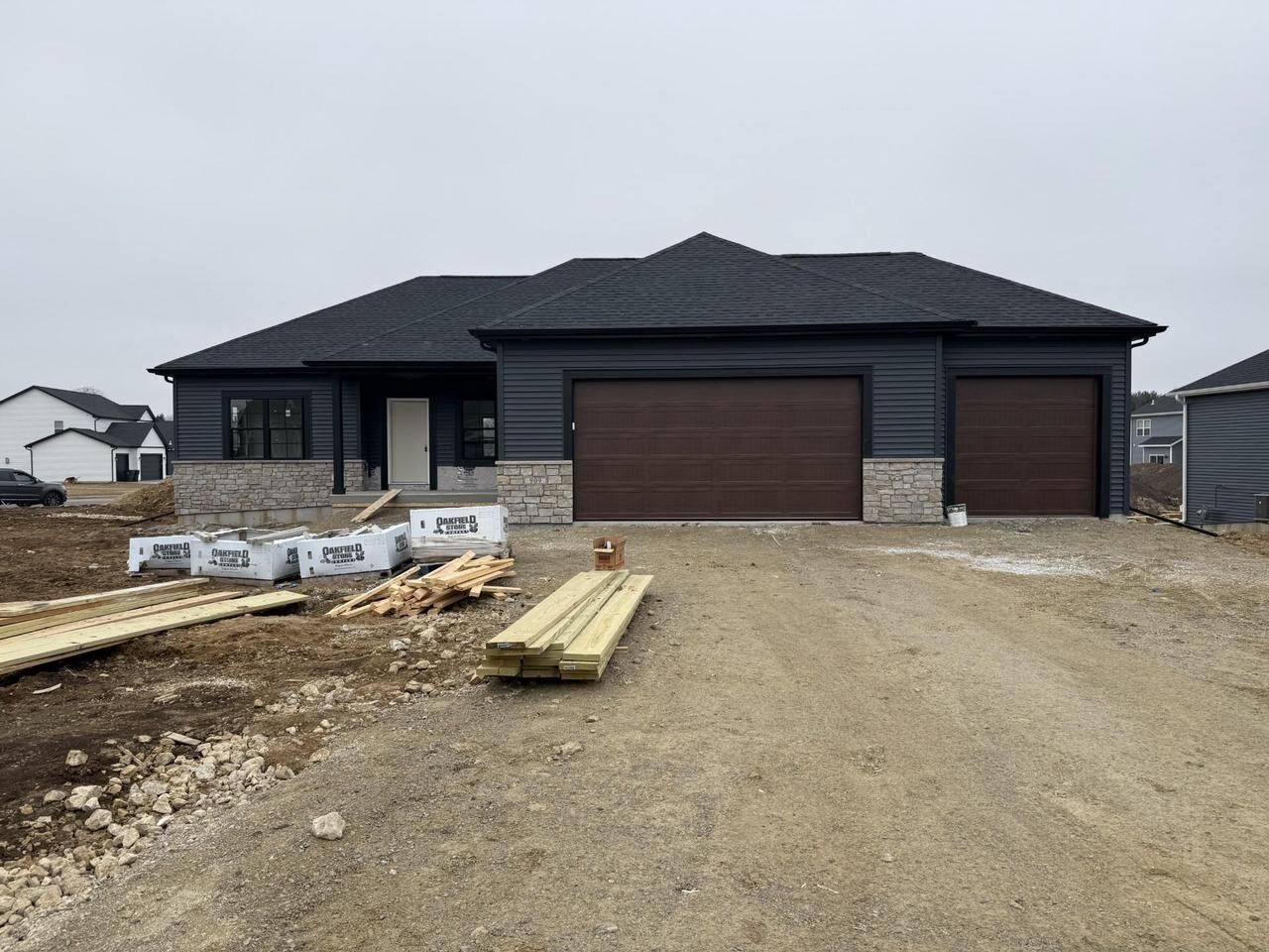 Property Photo:  909 Red Hawk Drive  WI 53563 