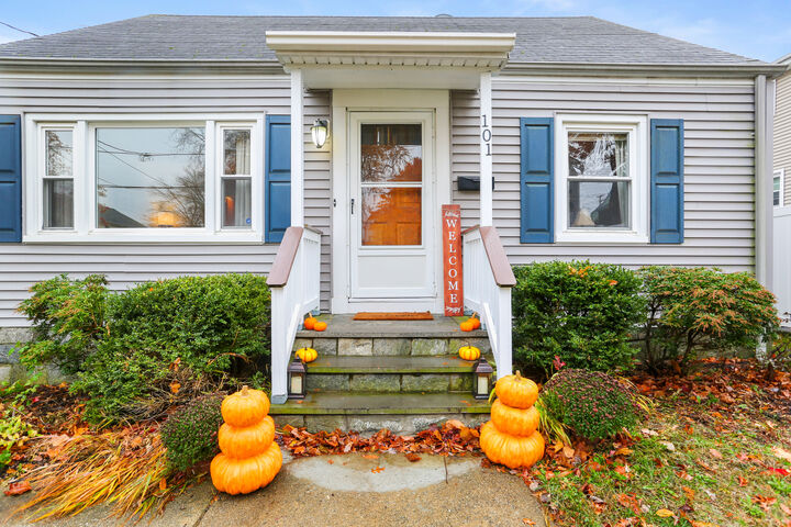 Property Photo: 101 Soundview Avenue CT 06825