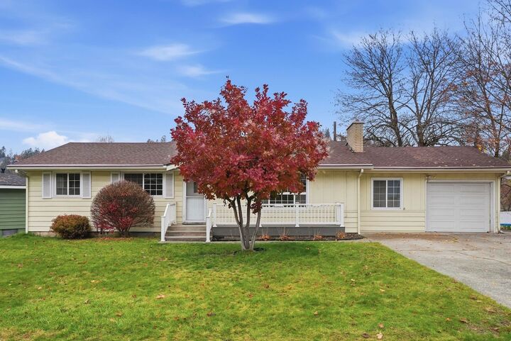 Property Photo:  6817 N Fox Point Dr  WA 99208 