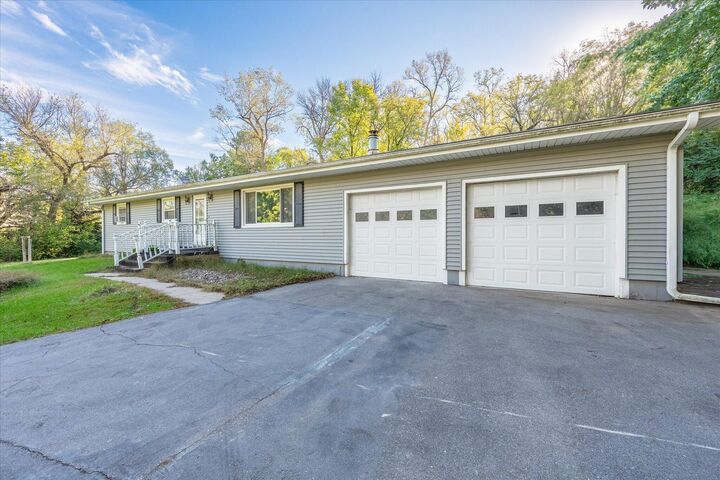 Property Photo: 33136 170th Street IA 68073