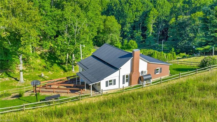 Property Photo:  922 Prathers Creek Church Road  NC 28644 