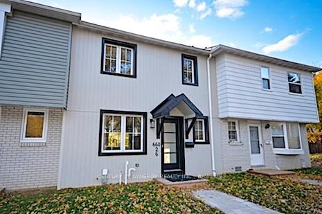 Property Photo:  660 Hochelaga Street 26  ON K1K 2E9 