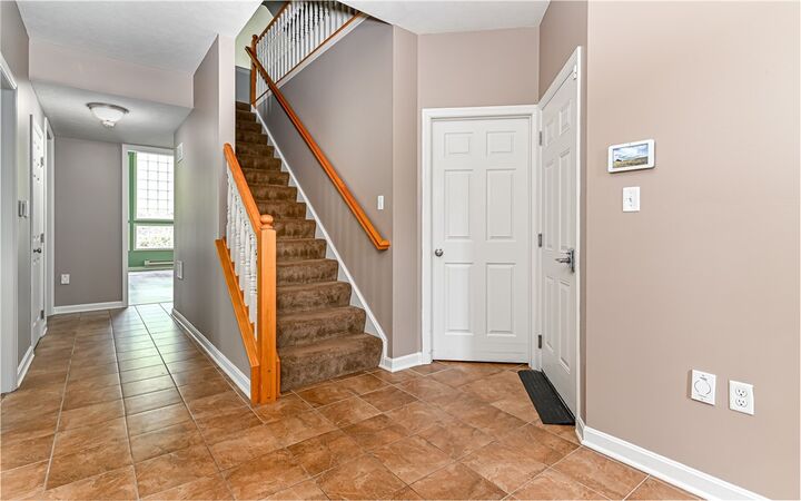 Property Photo: 252 Estates Dr PA 15044