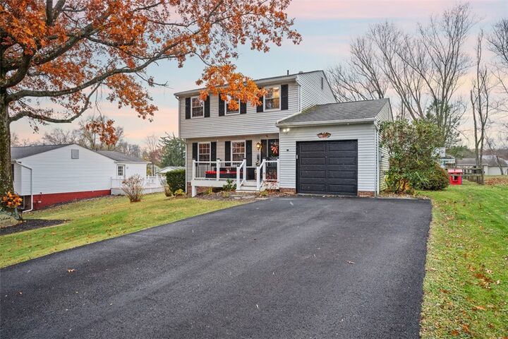 Property Photo:  213 Meadowood Dr  PA 15024 