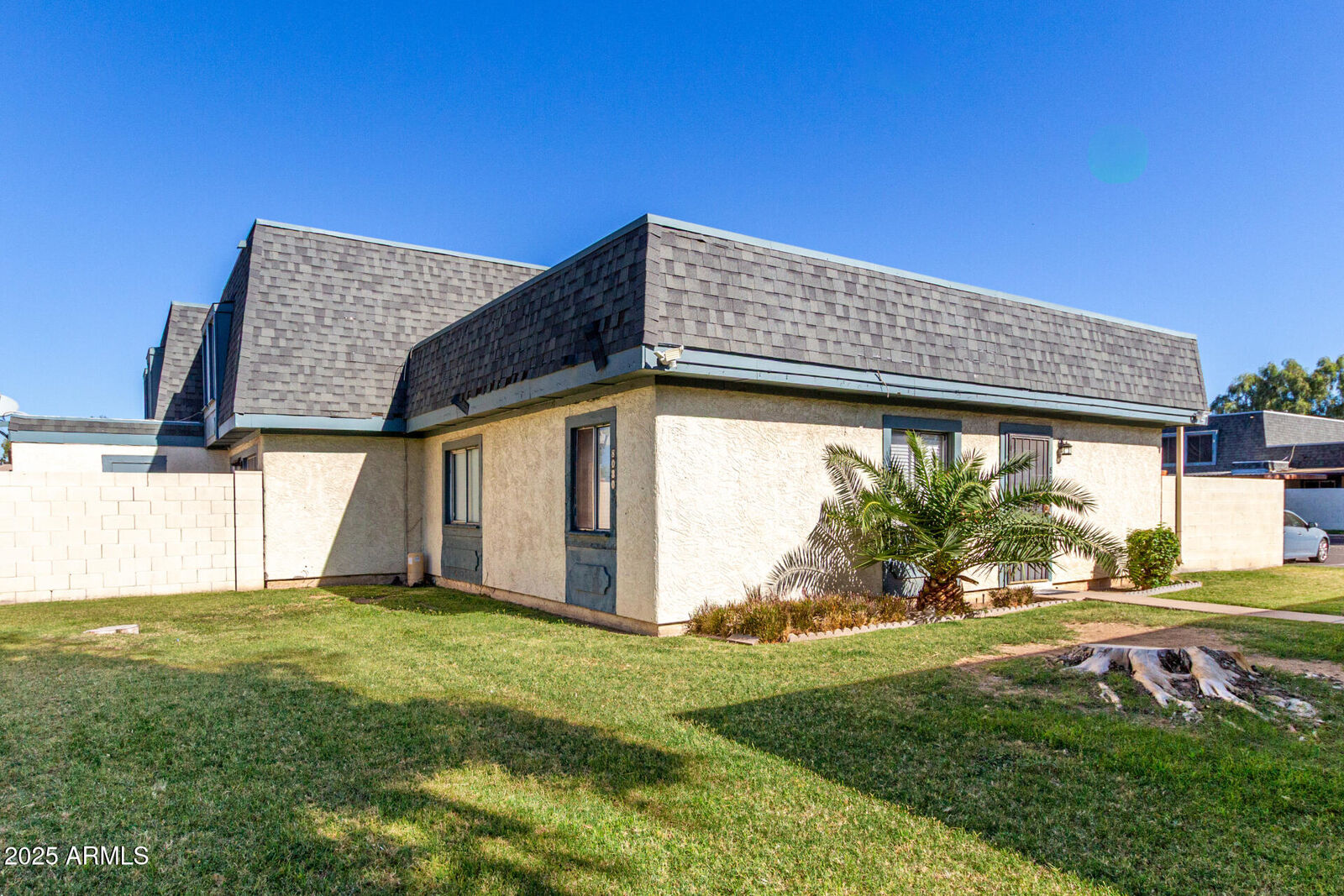 Property Photo:  8030 N 32nd Lane  AZ 85051 